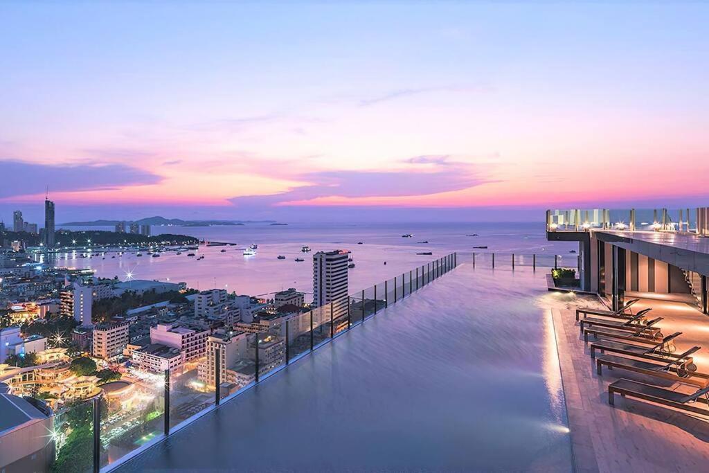 Pattaya, Beautiful Place Walk To The Apartamento